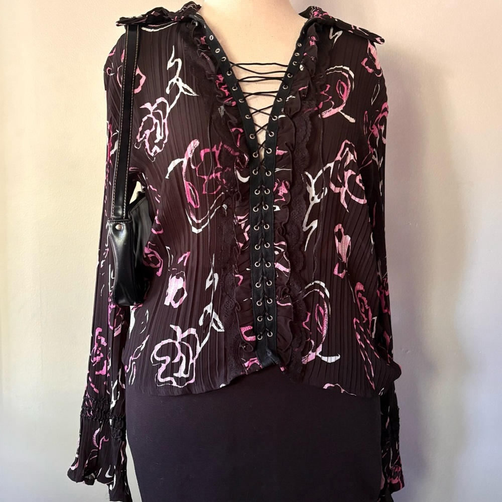 Y2K black and pink pleated lace up top with bell sleeves